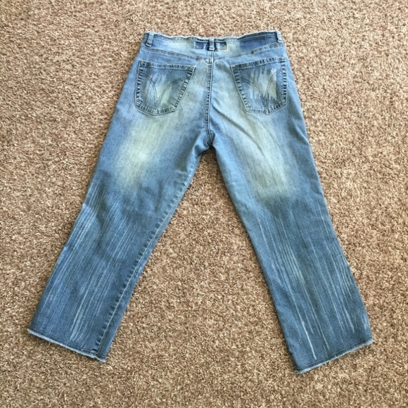 Jean Capris - Picture 2 of 3